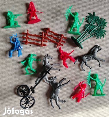 Műanyag játék kiskatonák. /622/