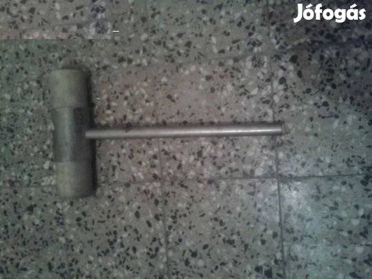 Műanyag kalapács (használt) eladó!