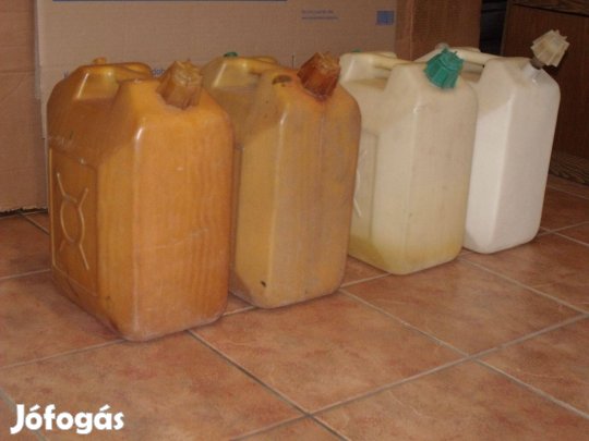 Műanyag kanna, marmonkanna: 4db 20l és 4db 5l