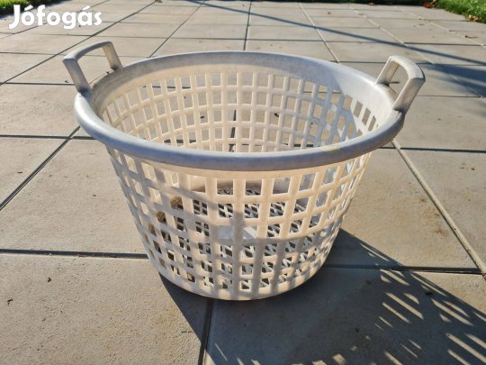 Műanyag kerek kosár