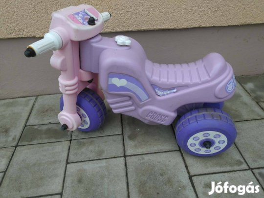 Műanyag lábbal hajtós motor eladó