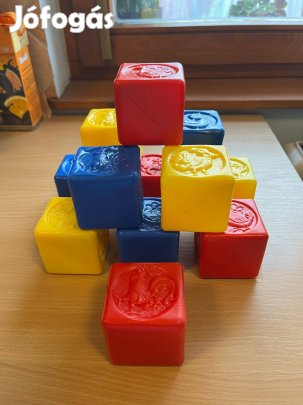 Műanyag nagyméretű állatos építőkocka babáknak