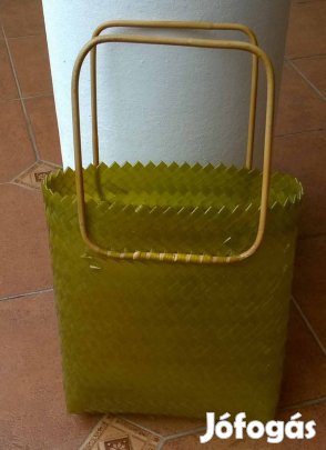 Műanyag női kézitáska