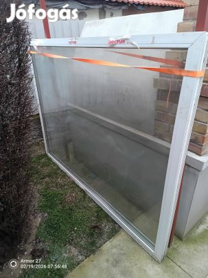 Műanyag nyílászáró, ablak 153x204 cm