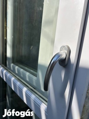 Műanyag nyílászárók kétrétegű üveggel eladó