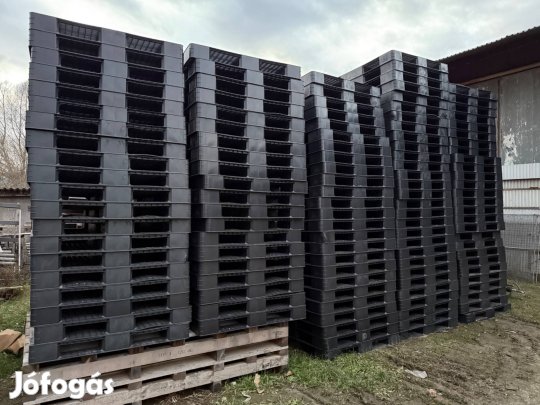 Műanyag raklap (110x110 cm)