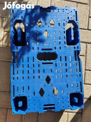 Müanyag raklapok 40x60 200kg teherbirással