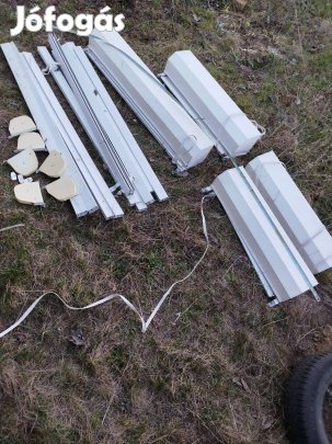 Műanyag redőny reluxa szúnyoghálós is.