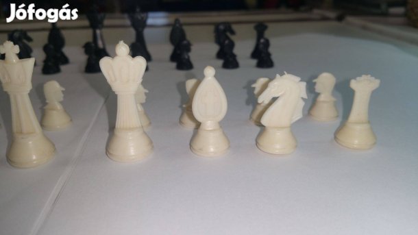 Műanyag sakk készlet