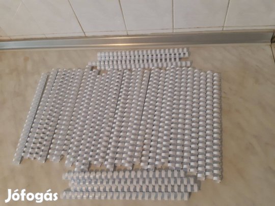 Műanyag spirál A4 fehér 25 mm