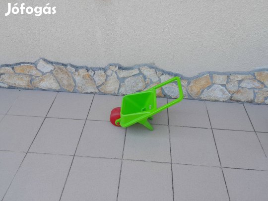 Műanyag talicska 50/39/23cm -játék-