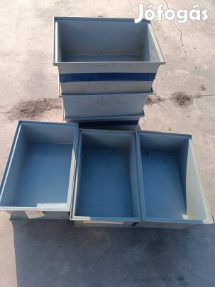 Müanyag tároló doboz 
