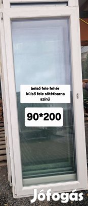 Műanyag teraszajtó