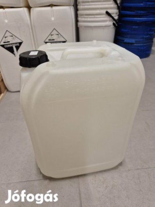 Műanyag tiszta kannák ingyen elvihetőek