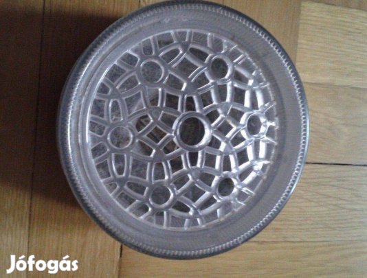 Műanyag vágott virág tartó