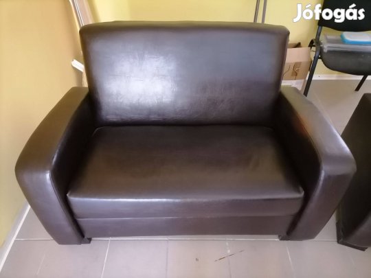 Műbőr irodai fotel kanapéval eladó