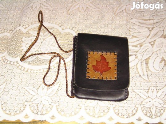 Műbőr kistarisznya fekete