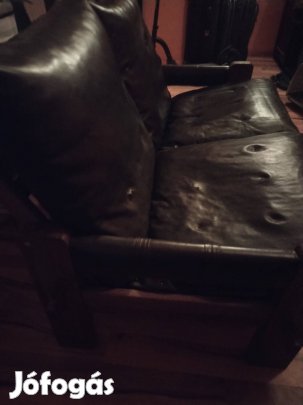 Műbőr üllőgarnitúra egy 2 és egy egyszemélyes