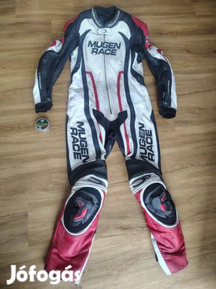 Mugen Race motoros ruha, bőrruha