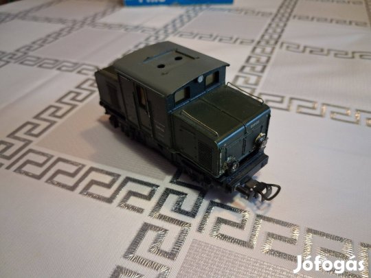 Működő kis H0-s mozdony