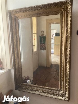 Múlt századbeli álló tükör