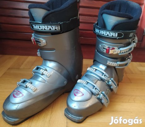 Munari síbakacs férfi