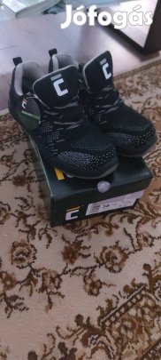 Munkavédelmi bakancs