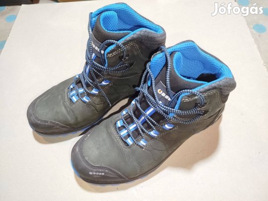 Munkavédelmi bakancs 44 méret