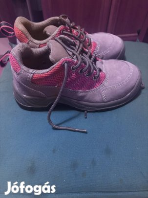 Munkavédelmi bakancs