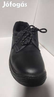 Munkavédelmi cipő