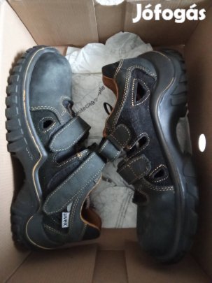 Munkavédelmi cipő 39-es eladó!