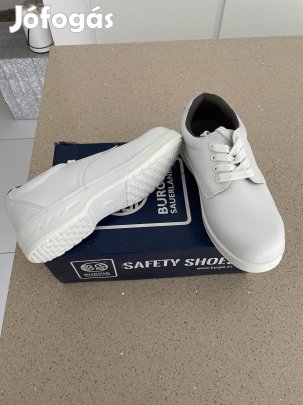 Munkavédelmi cipő 