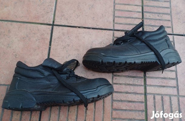 Munkavédelmi cipő munkás bakancs 44 45