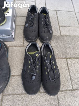 Munkavédelmi cipők 42 és 45 méretben eladóak.