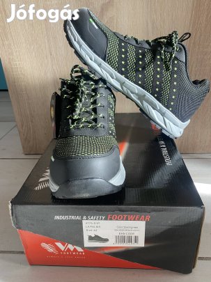 Munkavédelmi félcipő 42 
