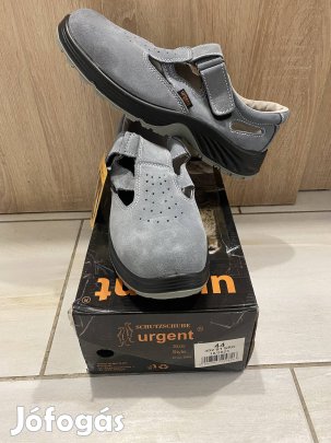Munkavédelmi félcipő szandál 44