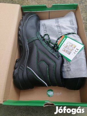 Munkavédelmi téli bakancs