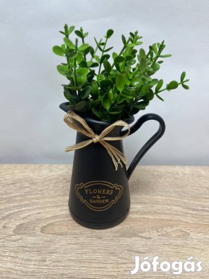 Műnövény dekor kancsóval
