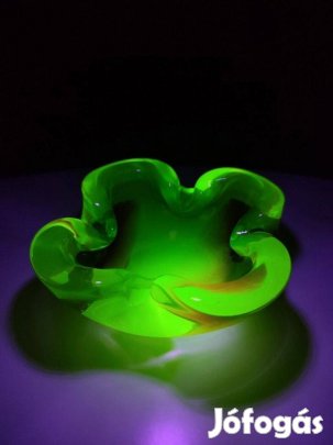 Murano geode uránium üveg hamutál