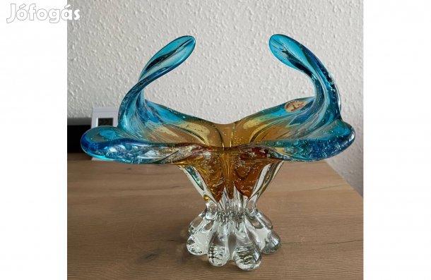 Muranoi üveg kínáló , tál