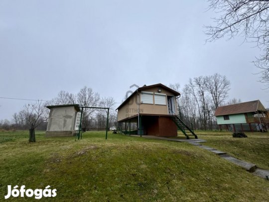 Muraszemenyei 21 nm-es ház eladó