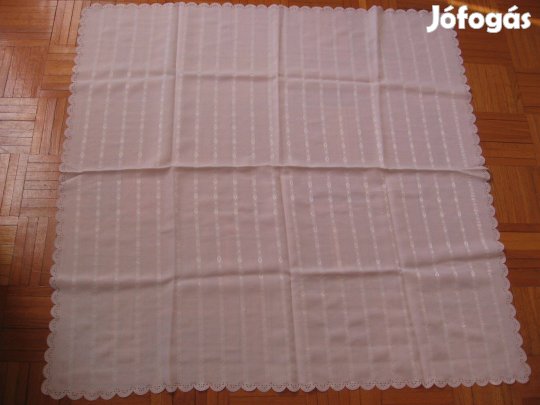 Műselyem terítő, fehér