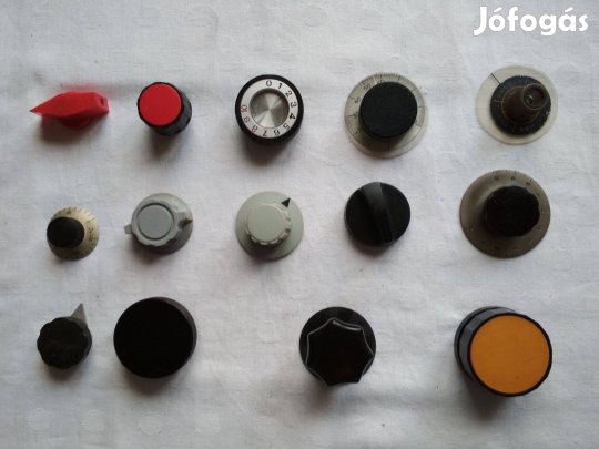 Műszer gombok , nagyobb méret