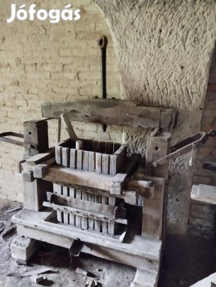 Múzeális szőlőprés