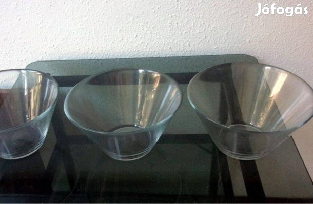 Müzlis tál salátás tál üvegtál Újpest központ közelében 16 cm átmérőjű