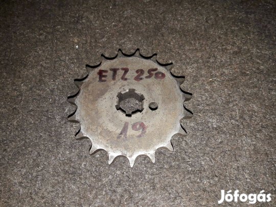 Mz Etz 250 gyári kis lánckerék z19
