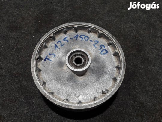 Mz TS 125 / 150 / 250 gyári első kerék agy
