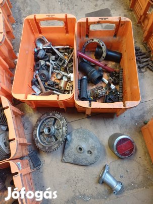 Mz motor alkatrész.