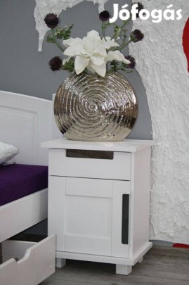 NEV Éjjeli Szekrény Új Borovi Fenyőfa Igazi Fenyőfa Hálószoba Bútor