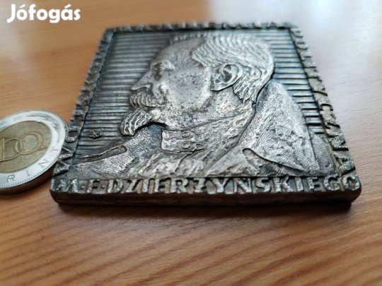NKVD alapitójának Dzerzsinszkijnek Lengyel ezüstözött érem r